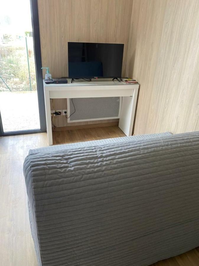 Atypique En Bois Entre Et Verdures Holiday home *
