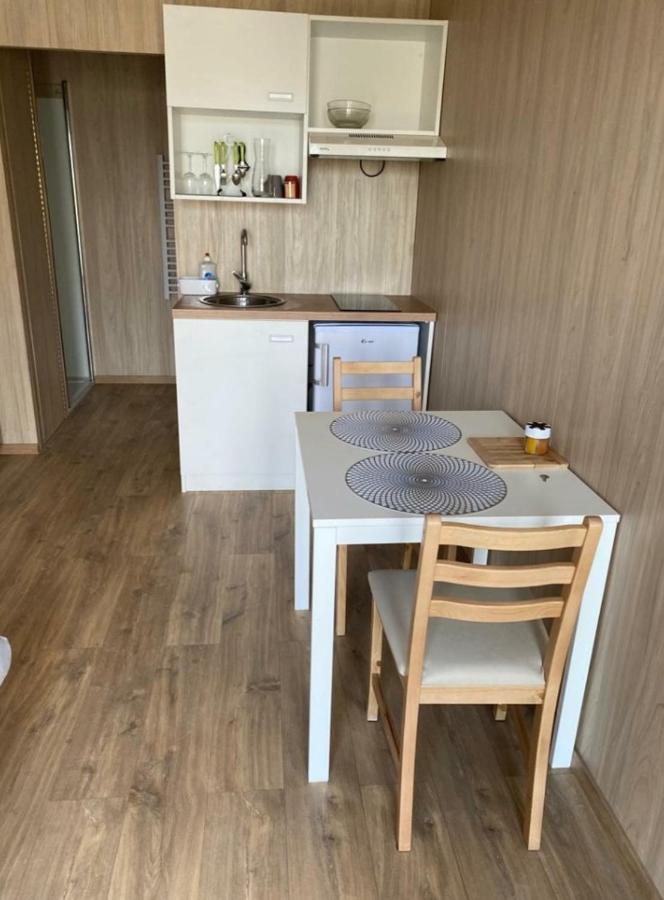 Atypique En Bois Entre Et Verdures Holiday home *